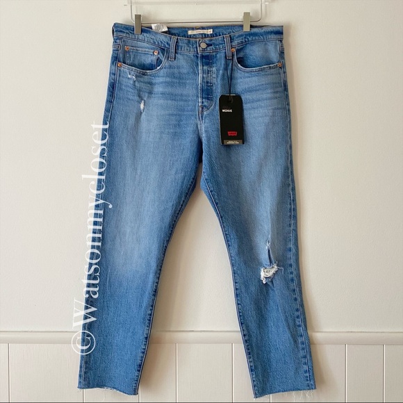 Levi’s Wedgie Icon High Rise Jeans - Picture 2 of 9